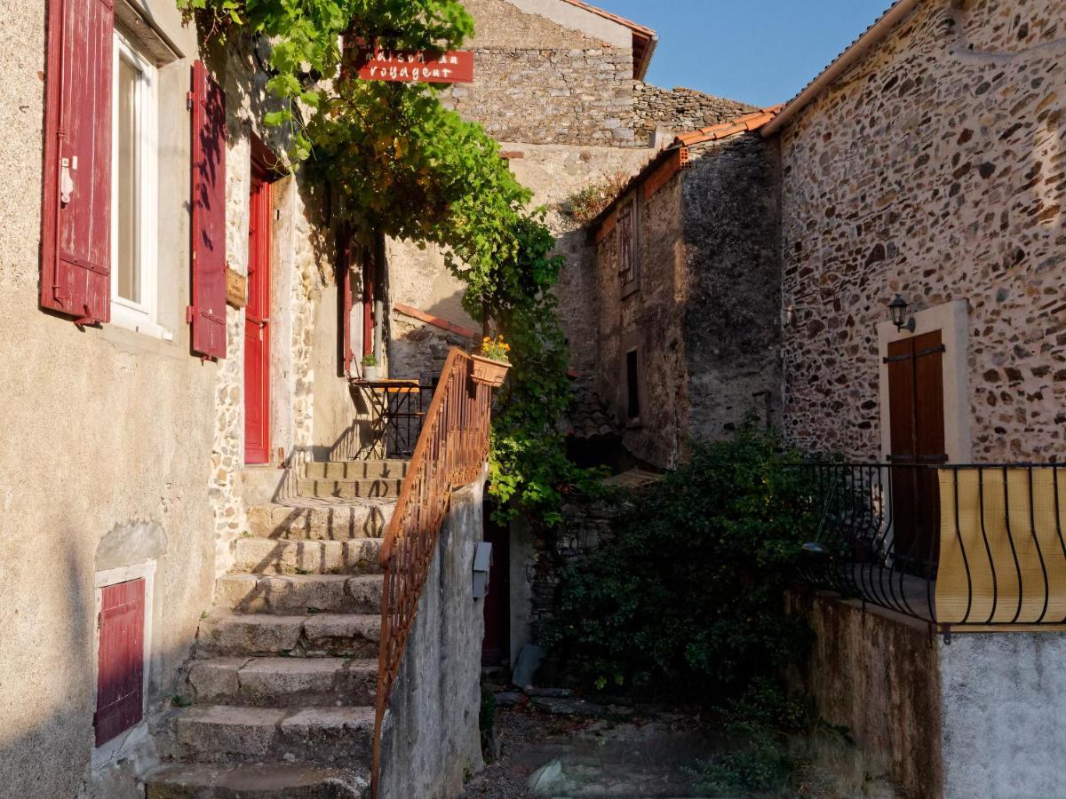 La Maison Du Voyageur Les Ilhes 外观 照片