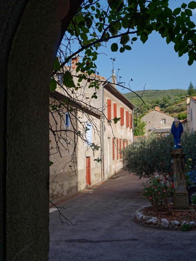 La Maison Du Voyageur Les Ilhes 外观 照片