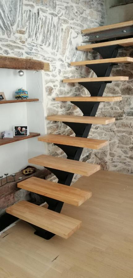 La Maison Du Voyageur Les Ilhes 外观 照片