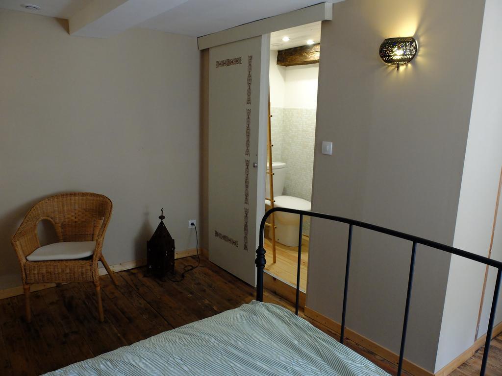 La Maison Du Voyageur Les Ilhes 客房 照片